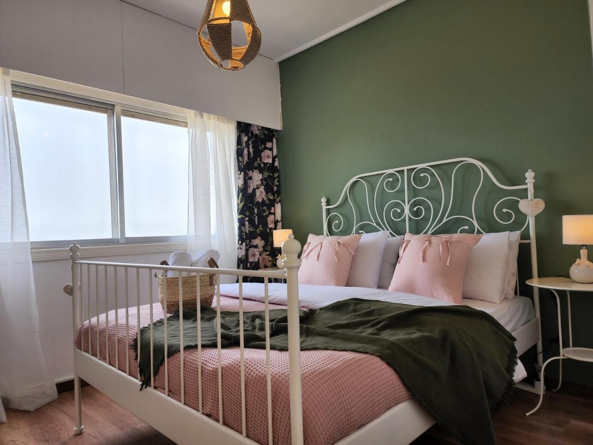 Capri Sea View One Bedroom Larnaca Exteriör bild